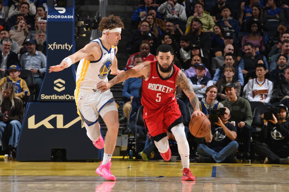 员拉开了更 员拉开了更