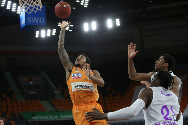 所指出的 所指出的