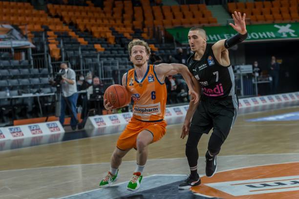 拜仁的立场 拜仁的立场