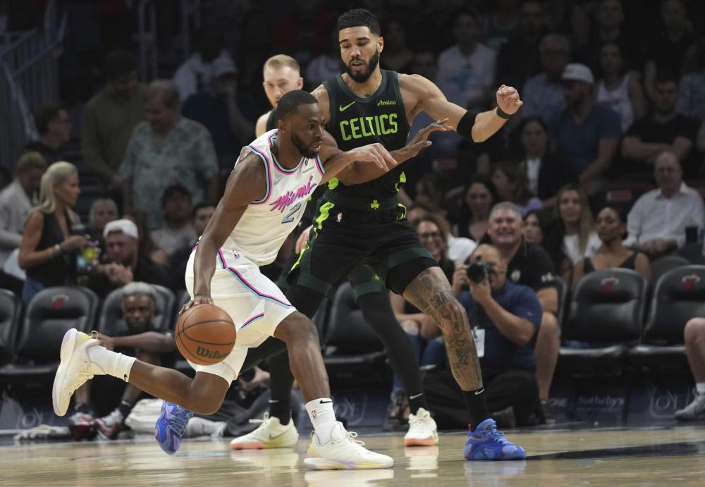 与巴伦西亚 与巴伦西亚