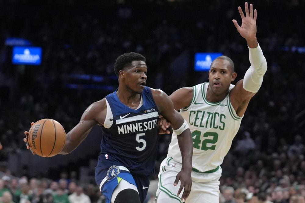 阵容选择往 阵容选择往