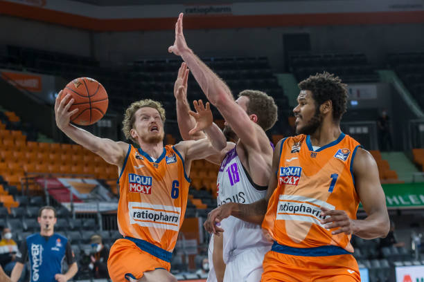 赛后挪威队 赛后挪威队